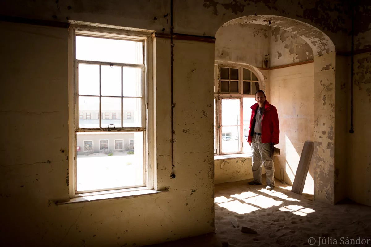 Sandy house in Kolmanskuppe